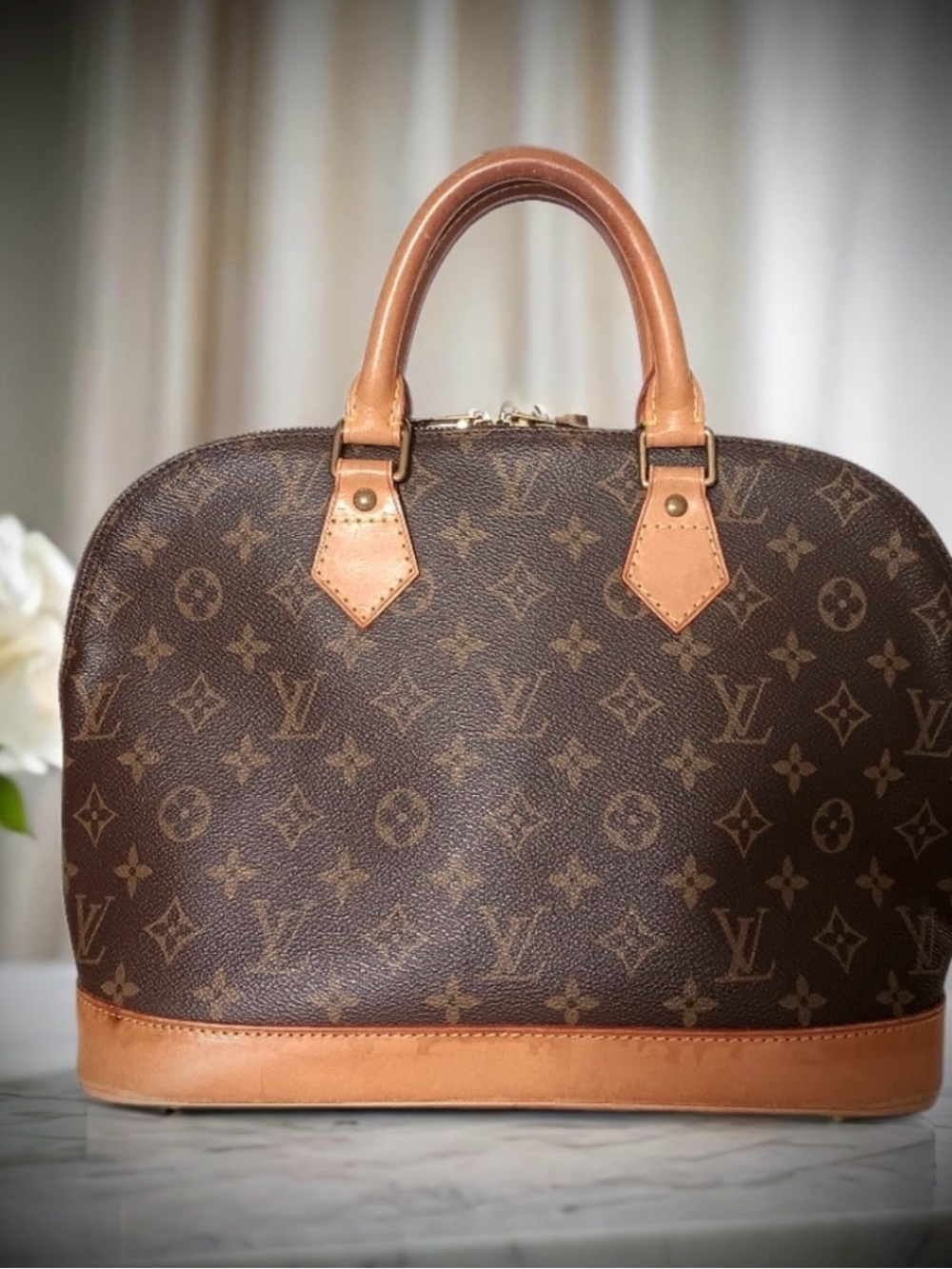 ✨SOLD✨Louis Vuitton EUC Alma PM Monogram Handbag - Vintage 1996 - Picture 2 of 13